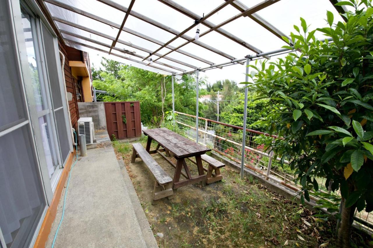 Apartament にらい恩納　一本松 Onna Zewnętrze zdjęcie